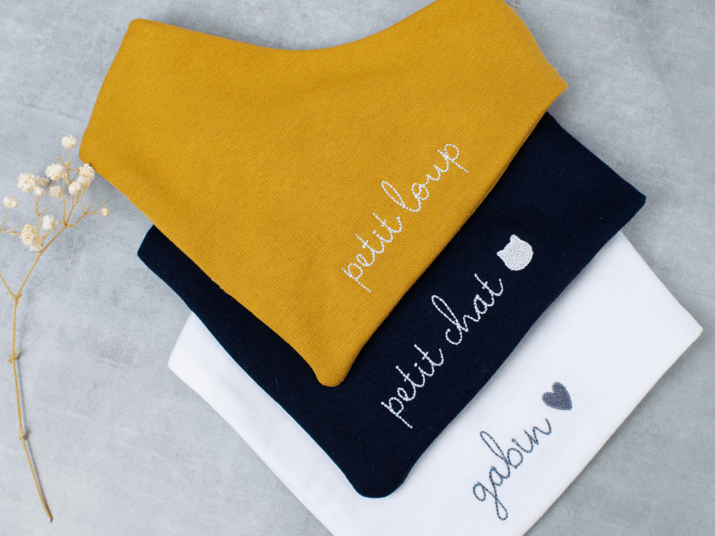 Bandanas pour bébé brodés personnalisable de plusieurs couleurs