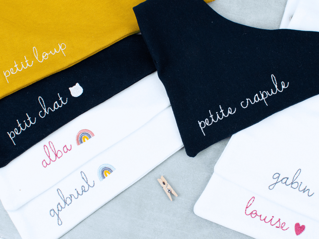 Bandanas pour bébé brodés personnalisable de plusieurs couleurs vue 3