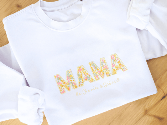 Pull brodé appliqué mama avec prénoms des enfants jaune