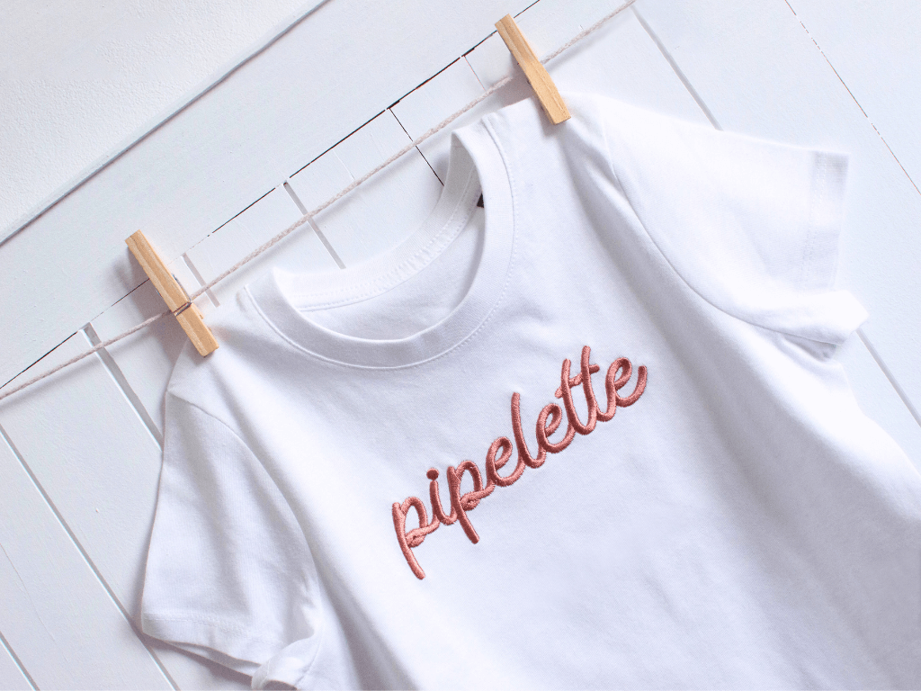 T-shirt brode a message pipelette