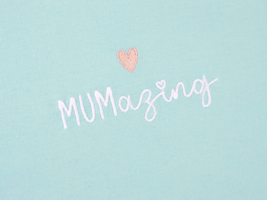 T-shirt brodé maman formidable détail