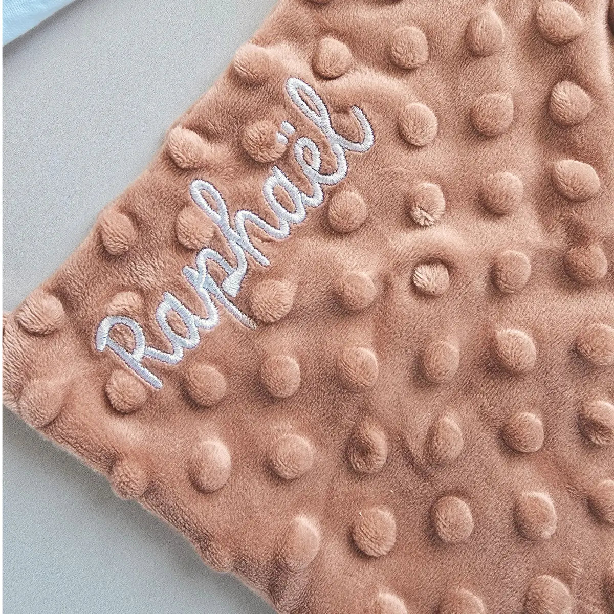 Doudou kangourou personnalisé prénom, cadeau de naissance