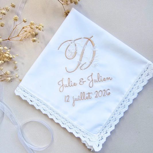 mouchoir mariage personnalisé broderie prénoms