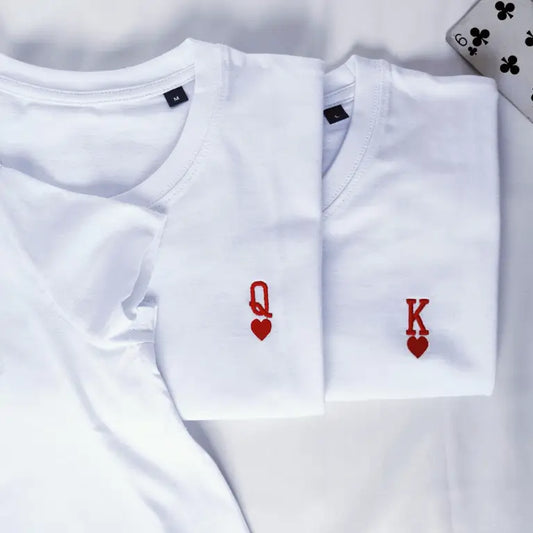 T-shirt couple personnalisé brodé Roi & Reine de cœur, autre vue des t-shirts